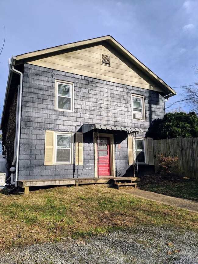 129 Dodge St-Unit -Unit A in Asheville, NC - Building Photo - Building Photo