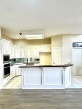 807 Kipp Ave in Kemah, TX - Building Photo - Building Photo