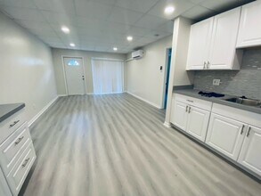 5388 4th St N, Unit 109 in St. Petersburg, FL - Foto de edificio - Building Photo