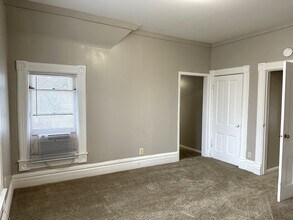 441 Addison St in Elgin, IL - Foto de edificio - Building Photo