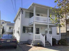 226 E Cresse Ave, Unit 4 in Wildwood Crest, NJ - Building Photo