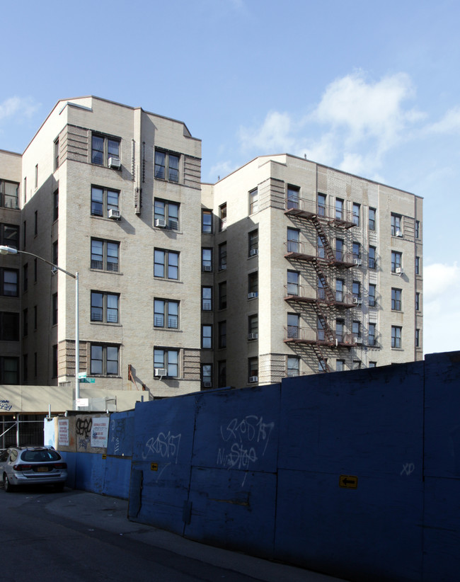 658-666 West 188th in New York, NY - Building Photo - Building Photo