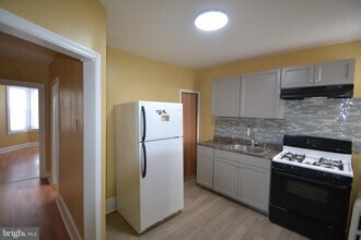 2002 N 56th St-Unit -2 in Philadelphia, PA - Building Photo - Building Photo