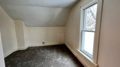 44 Vandine Pl NE in Grand Rapids, MI - Building Photo - Building Photo