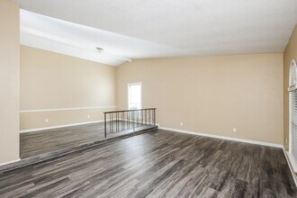 7609 Xavier Dr in Fort Worth, TX - Foto de edificio - Building Photo