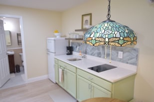 207 Crenshaw Lake Rd