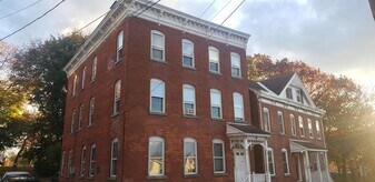 144 Union St in Poughkeepsie, NY - Building Photo