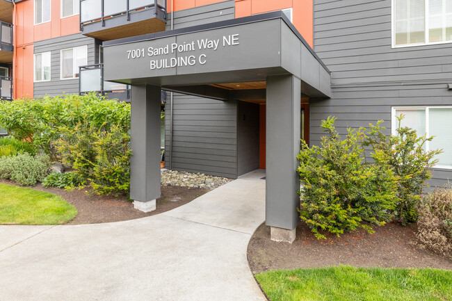 Seventy-O-One Condo in Seattle, WA - Building Photo - Building Photo