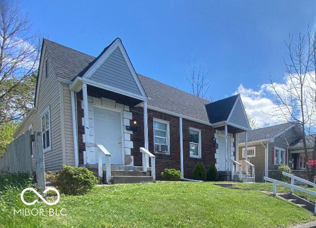 property at 2827 E Brookside Ave