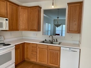 11601 Windsor Castle Ln in Charlotte, NC - Building Photo - Building Photo