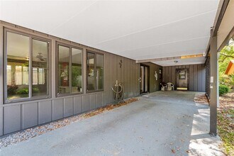 8479 NW 38th Dr in Gainesville, FL - Building Photo - Building Photo