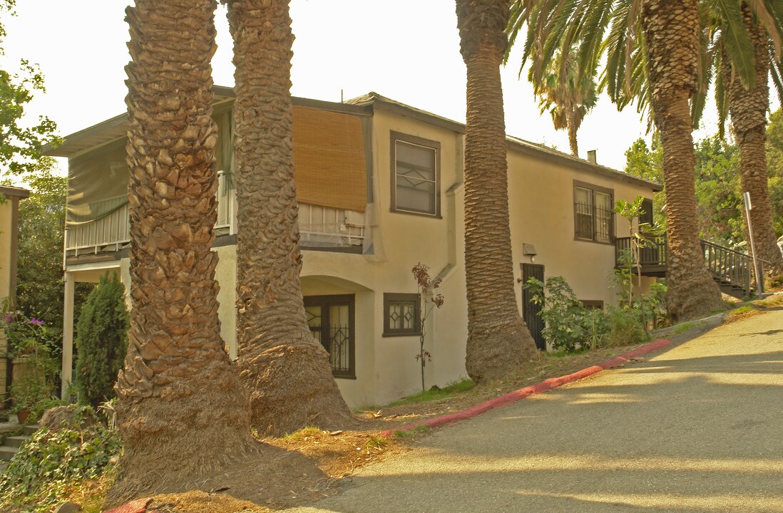 1829 Orchid Ave in Los Angeles, CA - Foto de edificio
