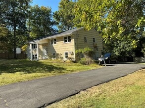 3 Ehret Dr in Monsey, NY - Building Photo - Building Photo