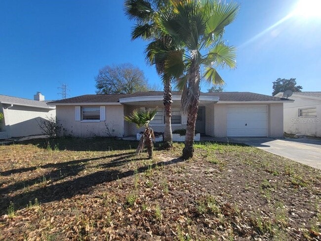 property at 5912 Della Dr