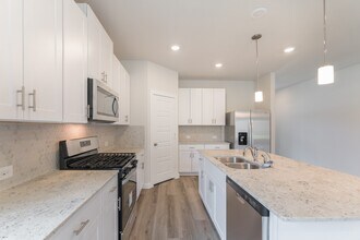 1527 King Rnch Rd in Conroe, TX - Building Photo - Building Photo