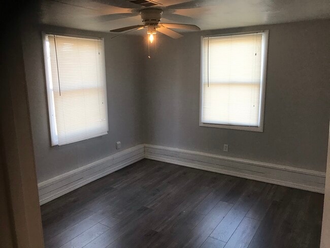 5857 Curry Rd, Unit 3 in Pittsburgh, PA - Building Photo - Building Photo