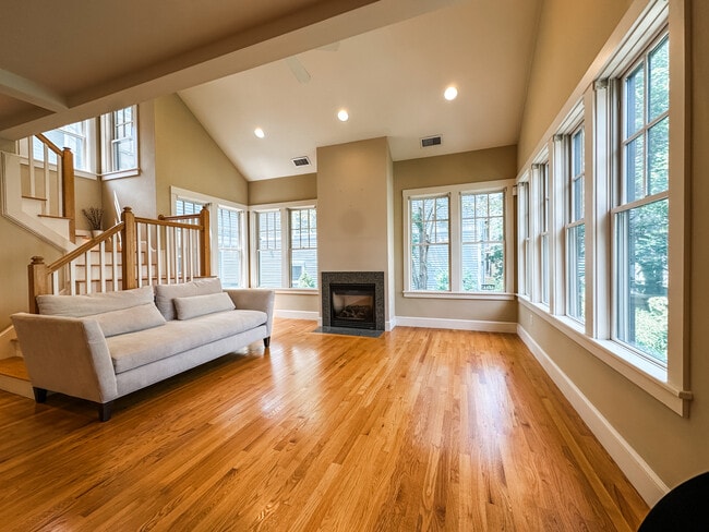 property at 15 York Pl