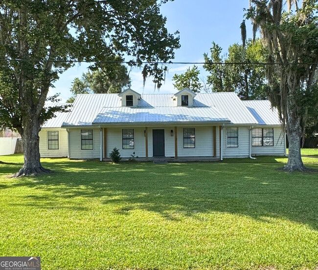 property at 124 Wolfbay Cir