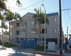 Parton Terrace Apartments in Santa Ana, CA - Building Photo - Building Photo