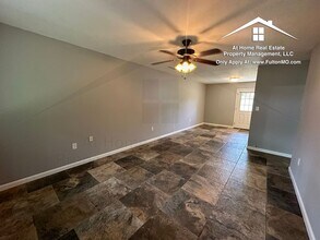 107 Spruce Dr in Fulton, MO - Building Photo - Building Photo