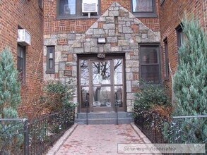 560 West 218th Street in New York, NY - Foto de edificio - Floor Plan