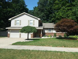 776 Meadowbrook Ave in Holland, MI - Building Photo