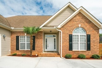 256 Southbank Dr in Aiken, SC - Building Photo - Building Photo