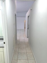 106 Pepper Tree Cres in Royal Palm Beach, FL - Building Photo - Building Photo