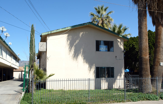 176 13th St in San Bernardino, CA - Foto de edificio - Building Photo