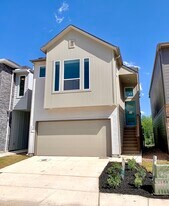 8851 Oakland Rd in San Antonio, TX - Building Photo