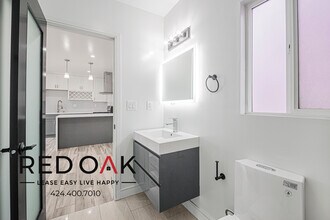 836 Van Ness Ave in Los Angeles, CA - Building Photo - Building Photo