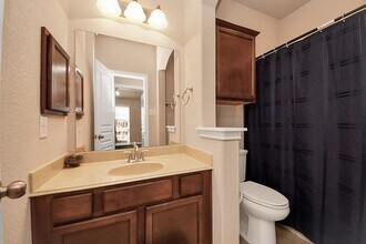 22719 Shieldhall Ln in Tomball, TX - Building Photo - Building Photo