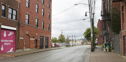 Homestead Bakery Lofts in Homestead, PA - Foto de edificio - Building Photo