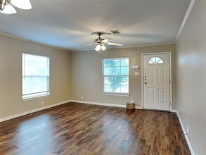1414 Record Crossing Rd in Dallas, TX - Building Photo - Building Photo