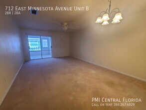 712 E Minnesota Ave in DeLand, FL - Building Photo - Building Photo
