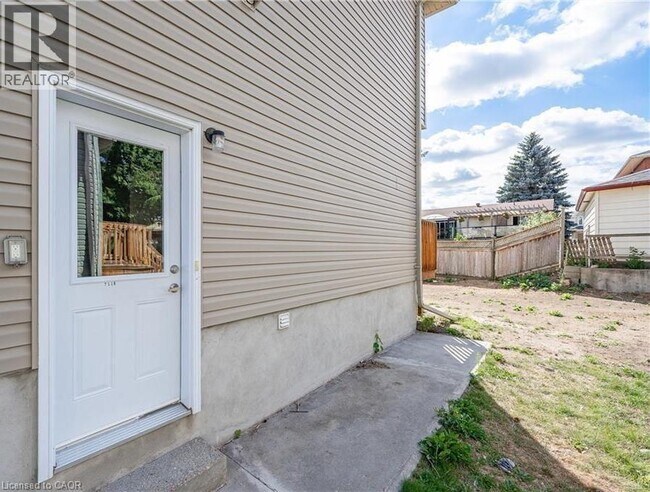 707 Frederick St in Kitchener, ON - Building Photo - Building Photo