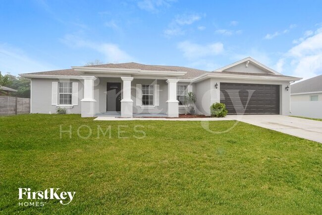 property at 629 NE Juanita Ct
