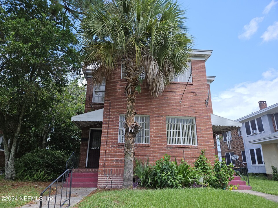 345 E 11th St in Jacksonville, FL - Building Photo