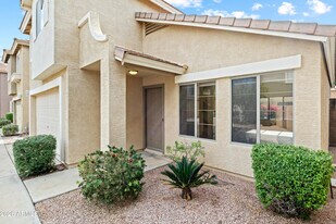 4051 E Melinda Ln in Phoenix, AZ - Building Photo
