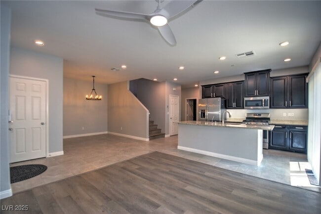 4465 Violet Flowers St in North Las Vegas, NV - Building Photo - Building Photo