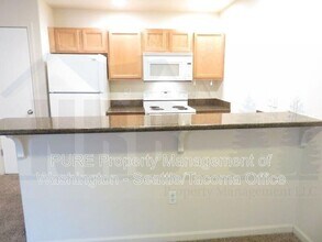 4045 S Warner St in Tacoma, WA - Building Photo - Building Photo