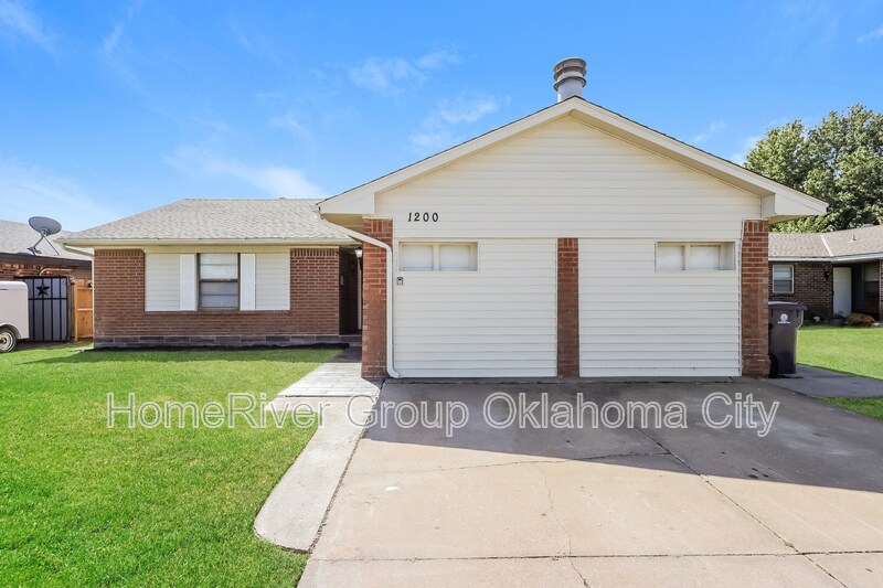 1200 SW 77th Pl in Oklahoma City, OK - Foto de edificio