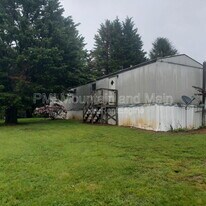 319 Iotla Valley Park Rd in Franklin, NC - Building Photo