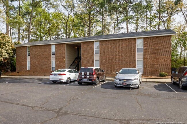 5874 Century Oaks Dr in Fayetteville, NC - Building Photo - Building Photo