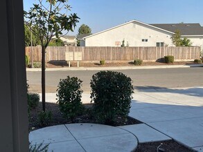 4118 Duncan Ave in Clovis, CA - Building Photo - Building Photo