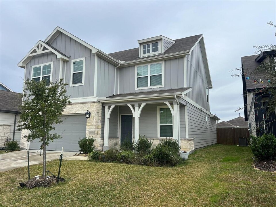 17939 Sunny Savanna Dr in Hockley, TX - Foto de edificio