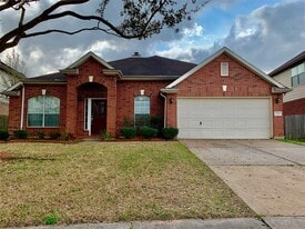 3815 Beacons Vw in Friendswood, TX - Building Photo