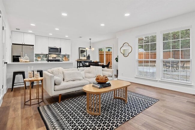 property at 1504 Allen Rd