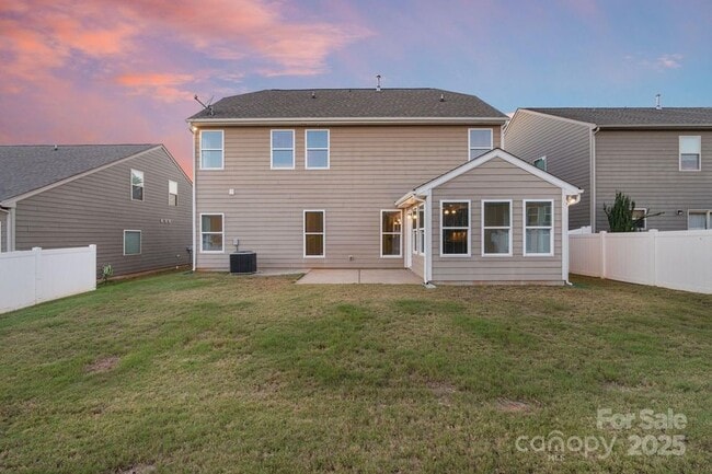 2076 Waverly Ct in Lancaster, SC - Building Photo - Building Photo