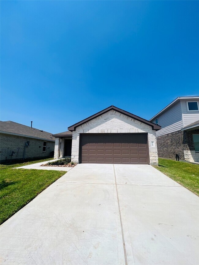 5211 Mossdale Blf Ln
